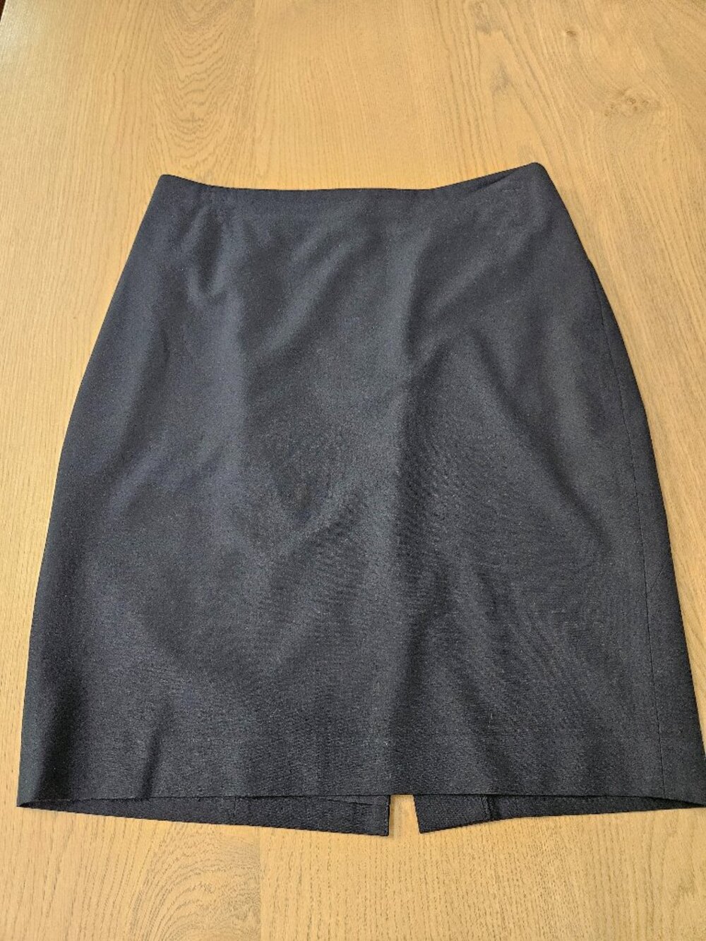 Ann Taylor Petite Black Pencil Skirt Back Kick Pleat Lined Career Work Size 10P